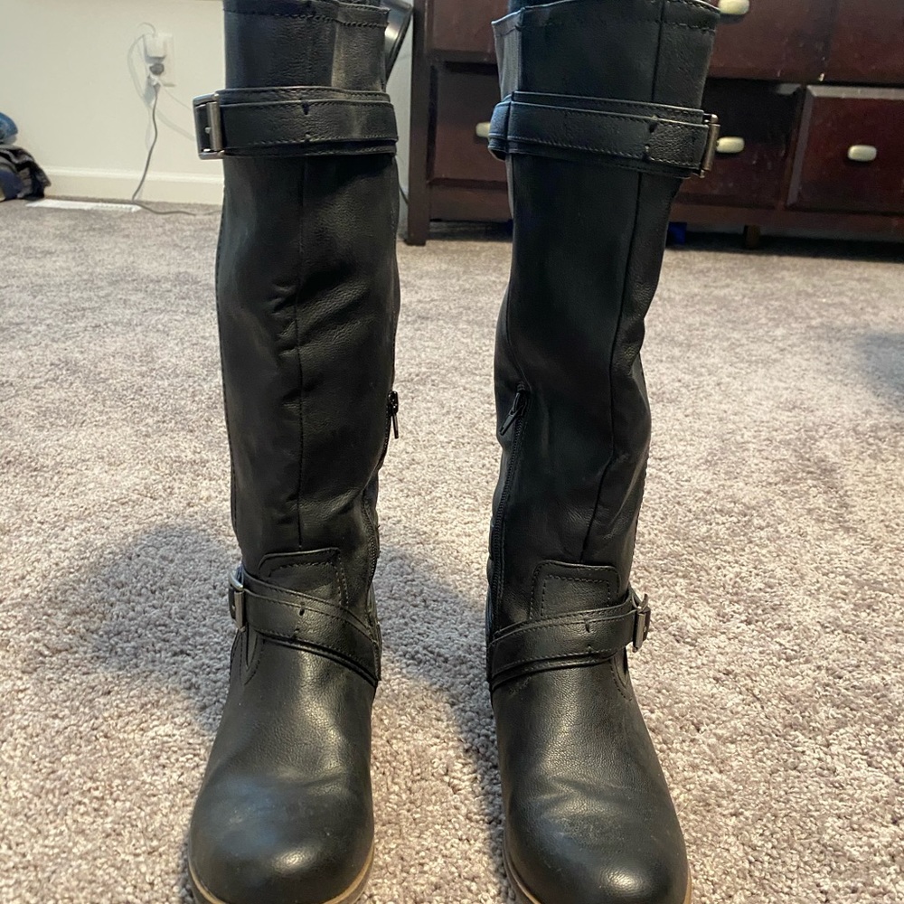 Tall sweater boots. Excellent used condition.